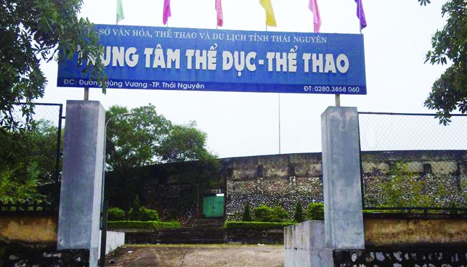 Trung tâm TDTT Thái Nguyên chi sai bạc tỷ: Sao chưa xử lý? Lối vào Trung tâm TDTT Thái Nguyên. Ảnh: NP