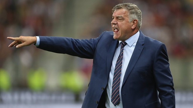 HLV tuyển Anh bị điều tra tham nhũng HLV Sam Allardyce nhiều khả năng sẽ phải sớm chia tay chiếc ghế HLV tuyển Anh. Ảnh Getty Images