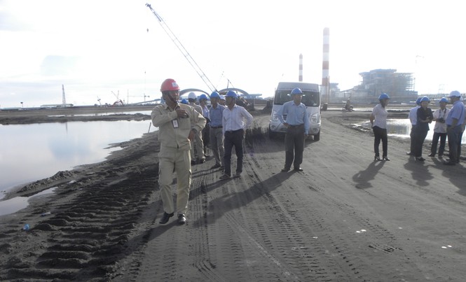 Chủ động mời người dân giám sát hoạt động nhà máy Nhiệt điện Duyên Hải 1 mở cửa mời người dân cùng giám sát hoạt động