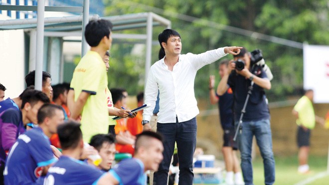 Tăng viện cho ĐT U22 nhắm đích SEA Games 2017 HLV Nguyễn Hữu Thắng sẽ được tăng viện một chuyên gia y tế người Đức để đảm bảo sức khoẻ cho các tuyển thủ trong chiến dịch chinh phục SEA Games 2017. Ảnh: VSI