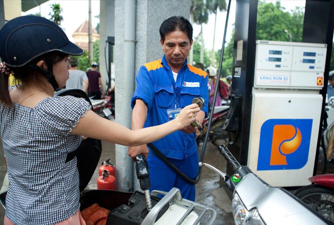 Sẽ đưa xăng Ron 95 vào diện quản lý giá Theo đại diện Bộ Công Thương, sẽ đưa xăng RON 95 vào diện quản lý giá. Ảnh: Như Ý.