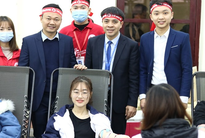 Sinh viên Đại học Y dược Thái Nguyên: Giọt máu cho đi là giọt máu còn mãi Sinh viên Đại học Y dược Thái Nguyên: Giọt máu cho đi là giọt máu còn mãi