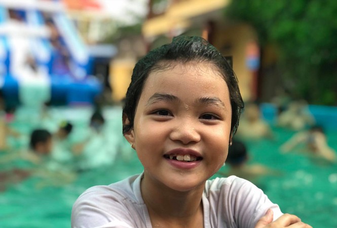 Lần đầu tiên có SGK thể dục cho học sinh: Đến chuyên gia cũng... bất ngờ Thực hiện chương trình giáo dục phổ thông mới, giáo dục thể chất trở thành môn học bắt buộc từ lớp 1