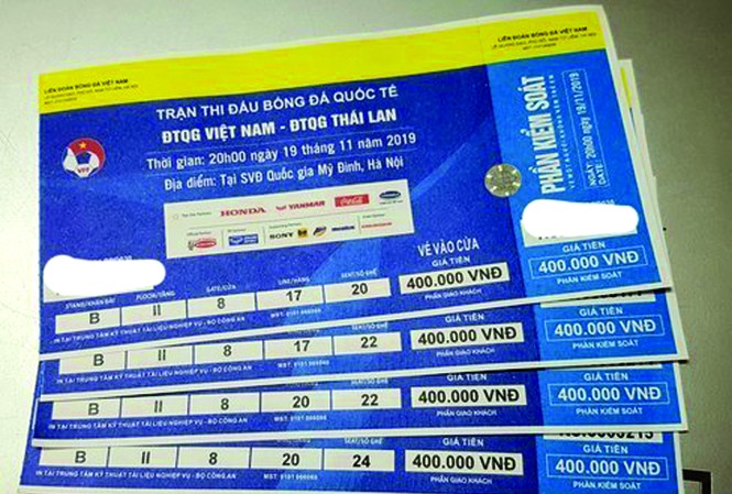 Giá vé xem trận Việt Nam-Thái Lan tăng 'phi mã' Vé xem trận Việt Nam-Thái Lan được rao bán trên các trang mạng