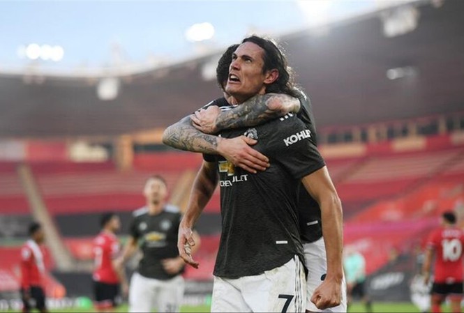 Cavani đối đầu đội bóng cũ? Cavani để ngỏ khả năng ra sân trận gặp PSG