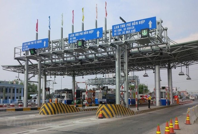 Chính phủ không nên ôm dự án, công trình Trạm thu phí giao thông đường bộ BOT. Ảnh: Hồng Vĩnh
