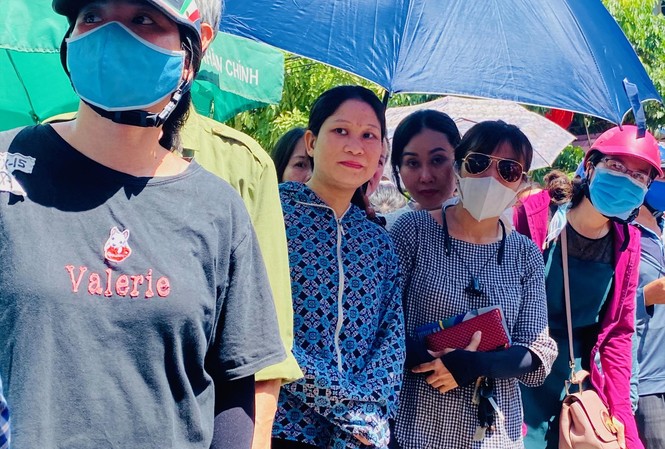 Phụ huynh vẫn lo con trượt trường công Đa số phụ huynh vẫn lo lắng, áp lực khi con tham gia kỳ thi vượt cấp. Ảnh: Nnguyễn Hà