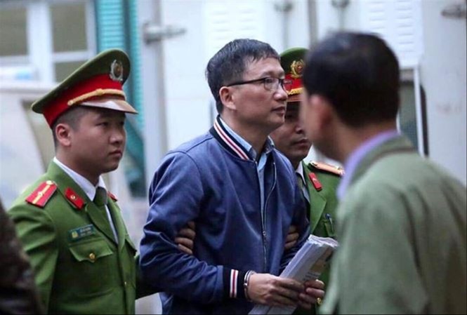 Hôm nay, Trịnh Xuân Thanh hầu tòa vụ án thứ ba Trịnh Xuân Thanh trong một phiên tòa tại Hà Nội
