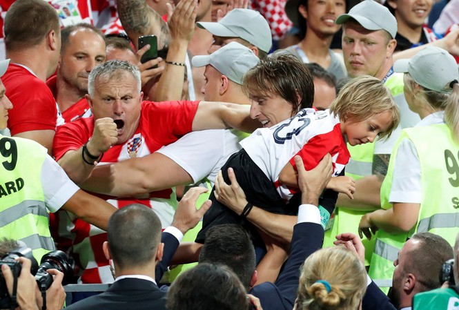Bất ngờ với nguồn sức mạnh vô hình của tuyển Croatia Đội trưởng Croatia, Modric và con gái