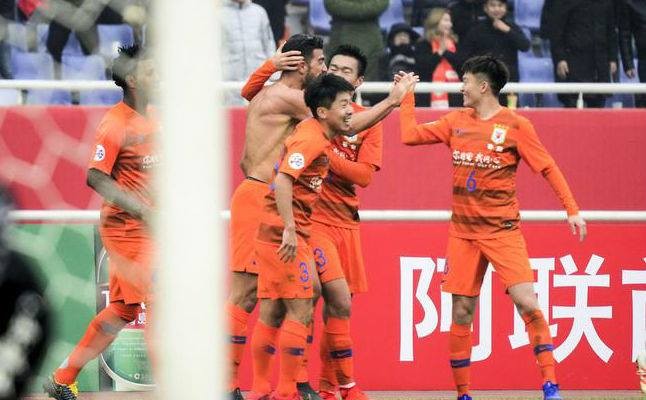 Hà Nội FC thua ngược Shandong Luneng ở AFC Champions League Hà Nội FC thua ngược Shandong Luneng ở AFC Champions League