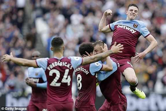 Kết quả Ngoại hạng Anh: Hàng công bạc nhược, M.U thua sốc West Ham Kết quả Ngoại hạng Anh: Hàng công bạc nhược, M.U thua sốc West Ham
