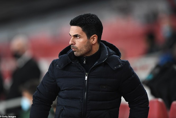 Thua Wolves, Arsenal có khởi đầu tệ nhất lịch sử Ngoại hạng Anh HLV Mikel Arteta bất lực trước sự sa sút của Arsenal.