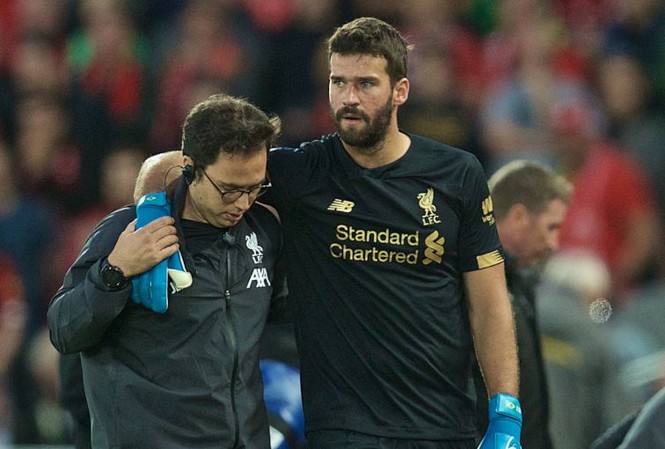 Liverpool và niềm vui không trọn vẹn ở Champions League Alisson liên tục chấn thương trong 1 năm trở lại đây.