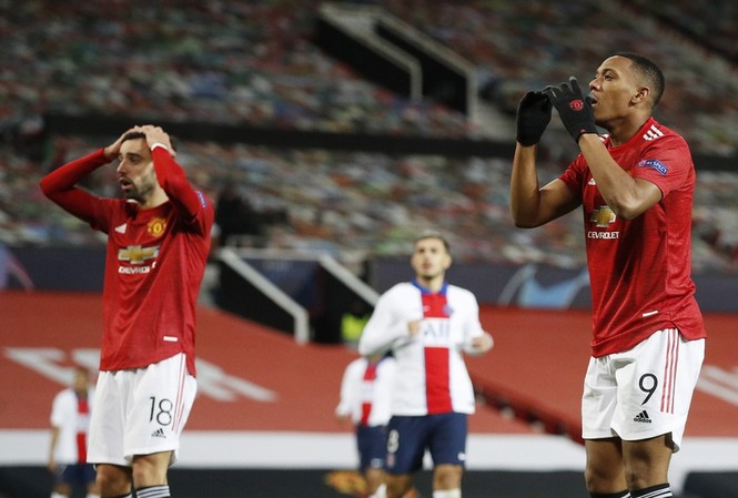 Martial sút ra ngoài khó tin, M.U thảm bại trên sân nhà Martial sút ra ngoài khó tin, M.U thảm bại trên sân nhà