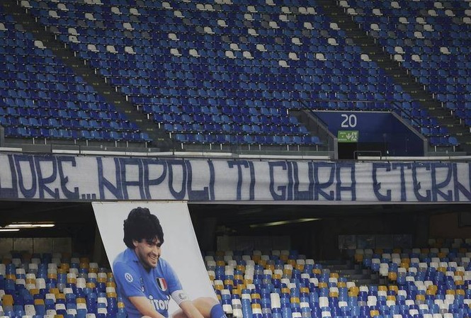 Napoli chính thức đổi tên sân thành Diego Armando Maradona Tên tuổi Diego Armando Maradona sẽ gắn liền với Napoli.
