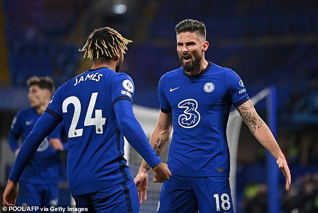 Giroud lại toả sáng, Chelsea ngược dòng ấn tượng Giroud lại toả sáng, Chelsea ngược dòng ấn tượng