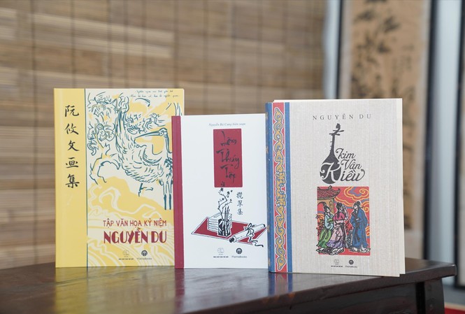 Sưu tập thư họa Ai nhớ Tố Như Trưng bày nhiều ấn phẩm “Truyện Kiều” và về Nguyễn Du