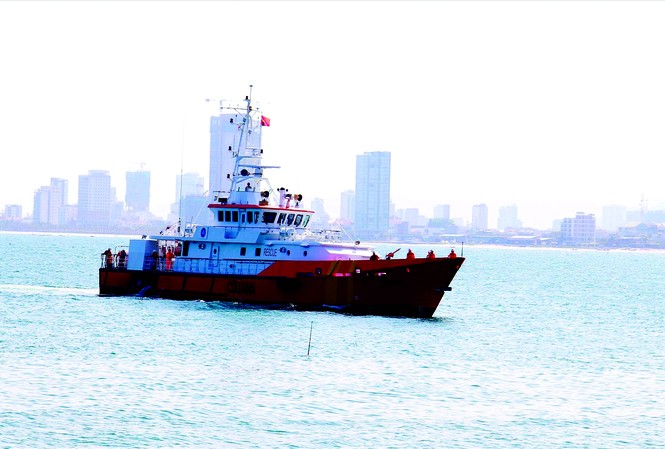 911 thương hiệu Việt Lễ Tết, hay dịch bệnh, khi có tin báo, tàu SAR 412 sẵn sàng lên đường ứng cứu. Ảnh: Thanh Trần