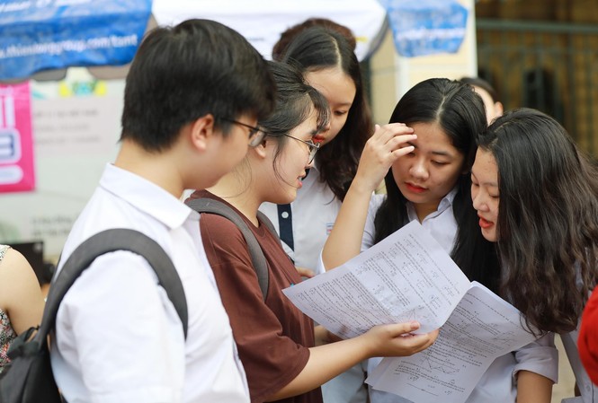 Tuyển sinh 2019: Khi nào các trường công bố điểm chuẩn? Thí sinh cần cân nhắc khi chọn ngành học