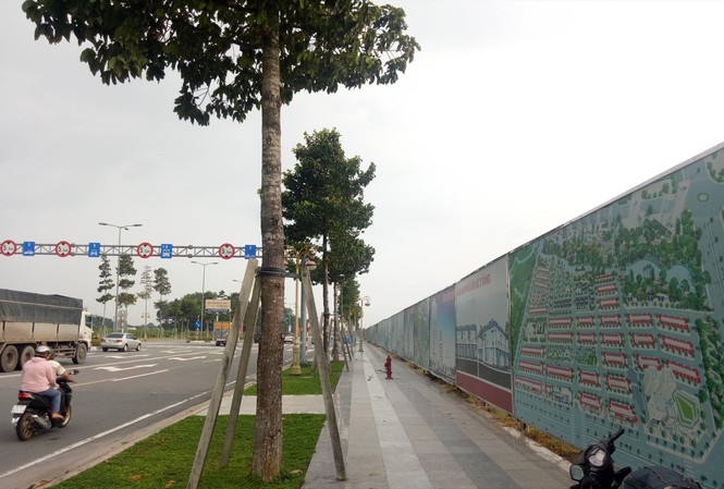 Chuyển nhượng 43 ha đất công: Có dấu hiệu thất thoát hàng nghìn tỷ đồng Dự án khu đô thị Tân Phú được khởi công xây dựng trên nền đất khu 43 ha. Ảnh: H.Chi