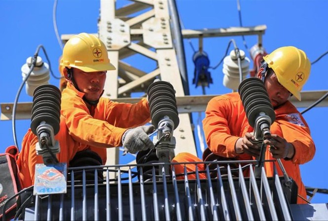 Cần luật hóa điều chỉnh giá điện Các chuyên gia cho rằng, cần luật hóa điều chỉnh giá điện