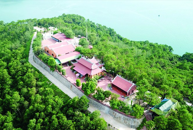 Vụ 'biệt khu', 'biệt phủ' trên vịnh Bái Tử Long: Sở Xây dựng phớt lờ chỉ đạo? Hàng loạt đảo trên vịnh Bái Tử Long bị các đại gia chiếm giữ trái phép