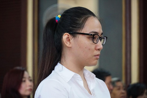 Tuyên tử hình 'hot girl' ma túy Trần Kim Yến Trần Kim Yến tại phiên tòa
Ảnh: Tân Châu