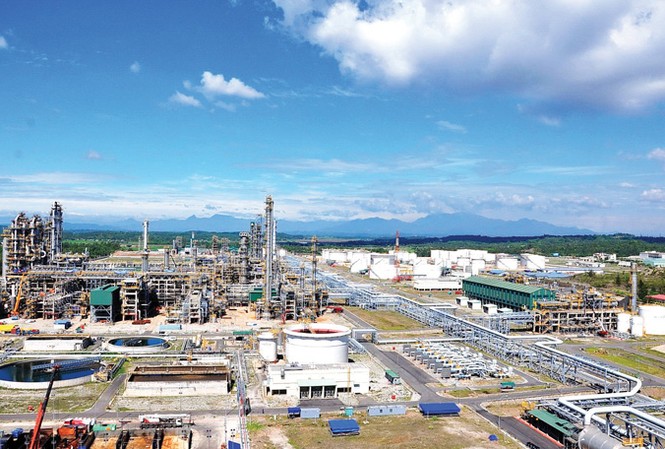 Khởi động lại Dự án 'nghìn tỷ đắp chiếu' Bio Ethanol Dung Quất Toàn cảnh nhà máy Nhiên liệu sinh học Dung Quất (Bio Ethanol Dung Quất) Ảnh: anh Tuấn