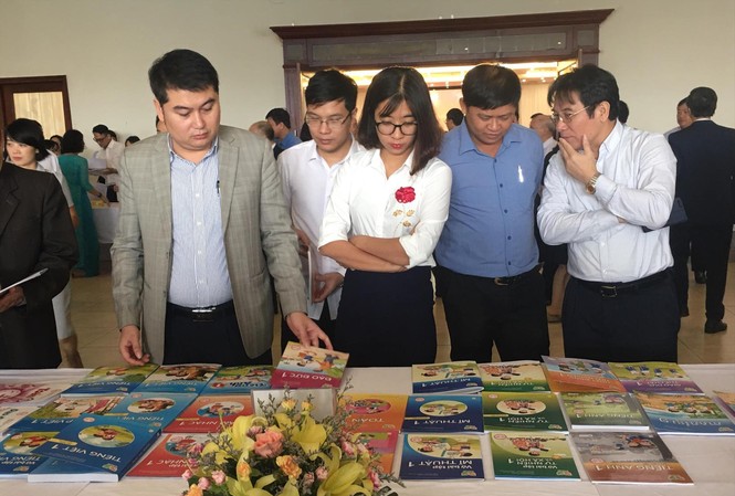 Sách giáo khoa sẽ được lựa chọn công khai, minh bạch? Biết chọn bộ SGK nào
Ảnh: Nghiêm Huê
