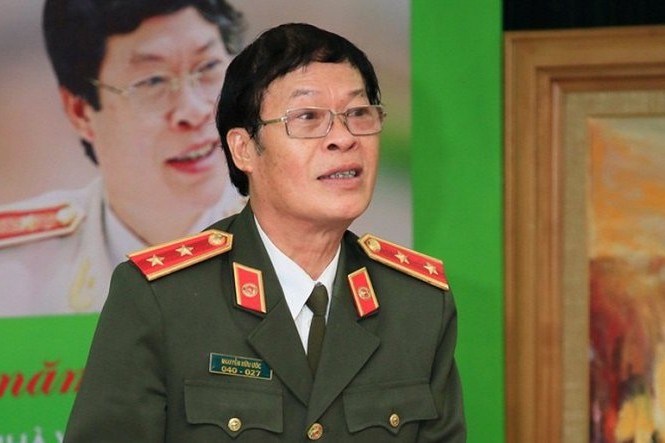Trung tướng Hữu Ước và 'Một mình' Trung tướng Hữu Ước và 'Một mình'