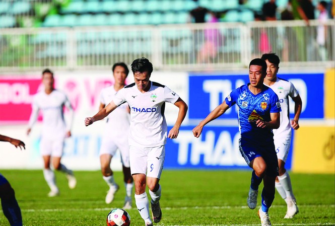 Vòng 11 LS V-League 2020: HAGL ngắm tới tốp 3 Các cầu thủ HAGL có cơ hội vào tốp 3 nếu giành chiến thắng ở trận đấu chiều nay
ảnh: TUẤN TÚ