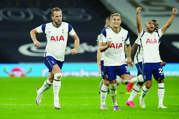 Các CLB Ngoại hạng Anh khổ sở với 'mùa lễ hội' Các cầu thủ Tottenham sẽ phải chơi 12 trận trong vòng chưa đầy một tháng
