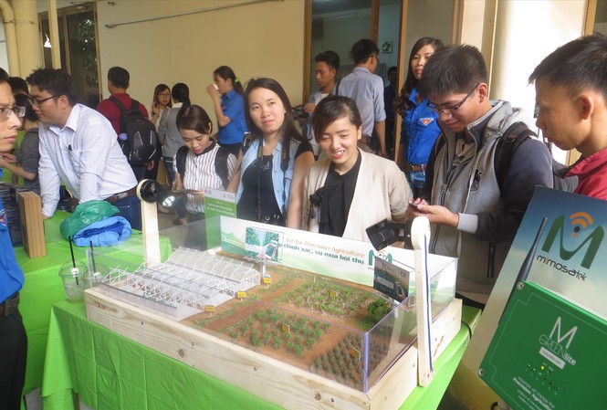 Cơ hội để startup Việt tham gia ứng dụng triệu đô Hệ sinh thái mở từ những ứng dụng triệu đô của người khổng lồ là cơ hội cho các startup Việt hợp tác cùng phát triển Ảnh: U.P