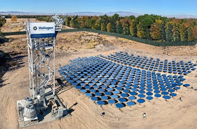 Startup năng lượng bí mật có bước đột phá toàn cầu Cánh đồng gương của HeliogenẢnh: CNN