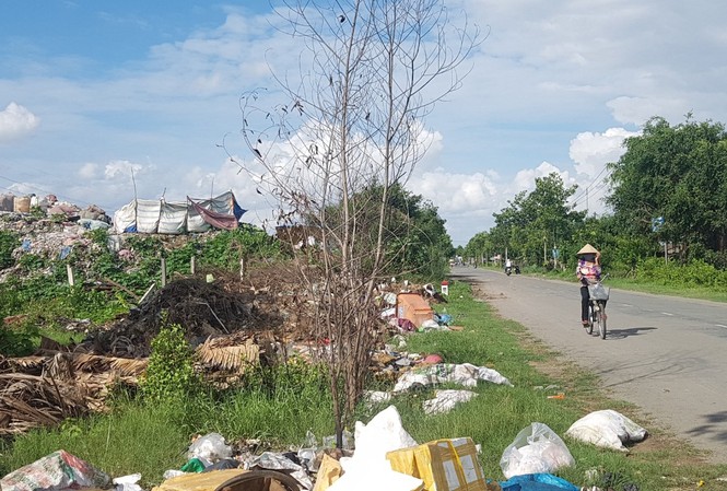 Trà Vinh nhờ 'giải cứu' 30.000 tấn rác: Vĩnh Long phân vân, Cần Thơ từ chối Bãi rác thành phố Trà Vinh