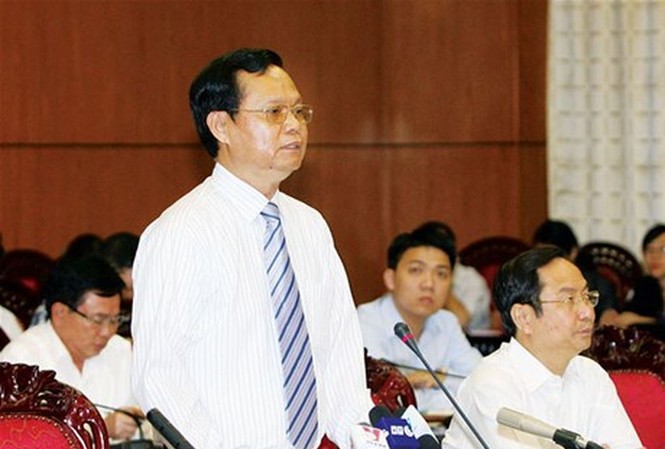 Ngăn 'chuyến tàu vét' trước thềm Đại hội Đảng: Chặn ký... chạy hưu Theo kết luận của Thanh tra Bộ Nội vụ, trong vòng 1,5 năm cuối nhiệm kỳ, nguyên Tổng TTCP Huỳnh Phong Tranh đã quyết định bổ nhiệm chức vụ lãnh đạo, quản lý đối với 48 trường hợp.
ảnh: p.v