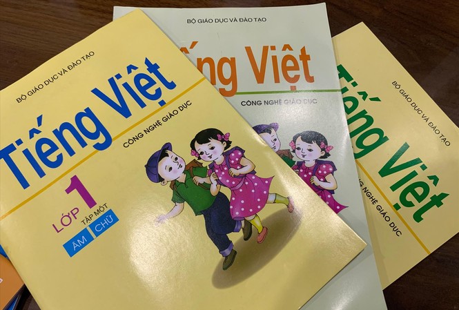 Sách của GS. Hồ Ngọc Đại bị loại: Có khách quan? SGK Tiếng Việt lớp 1 của GS Hồ Ngọc Đại bị loại gây ra nhiều ý kiến trái chiều Ảnh: N.H