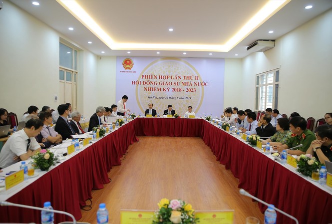 Xét công nhận GS, PGS năm 2019: Băn khoăn bài báo khoa học quốc tế ngành xã hội Nhóm ngành khoa học xã hội vẫn rất “hẻo” bài báo quốc tế chất lượng thực sự