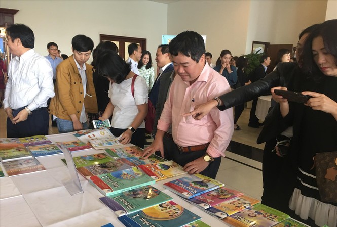 Chưa phá bỏ được thế độc quyền sách giáo khoa? NXB giáo dục Việt Nam tổ chức hội thảo công bố bản mẫu SGK trước khi Bộ GD&ĐT ký thông qua