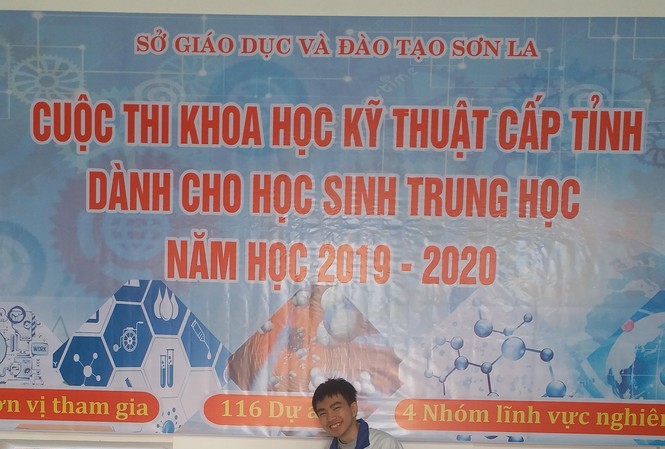 Bí thư Chi đoàn 17 tuổi nhận giải thưởng Lý Tự Trọng Em Nguyễn Hoàng Sơn (17 tuổi), cán bộ Đoàn trẻ tuổi nhất nhận giải thưởng
Lý Tự Trọng 2020 ảnh: VNCC
