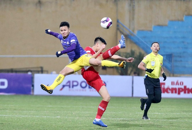 V-League 2021: Khó lường cuộc đua vô địch Quang Hải và đồng đội sẽ gặp không ít khó khăn ở LS V-League 2021 khi các đối thủ tăng cường lực lượng mạnh mẽ ảnh: NHƯ Ý