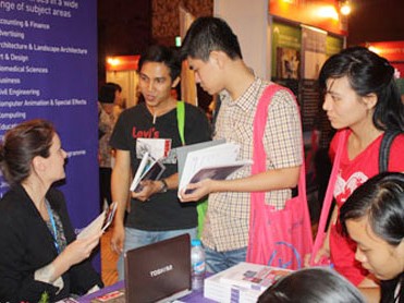 Thắt chặt xin thị thực du học Anh Thắt chặt xin thị thực du học Anh
