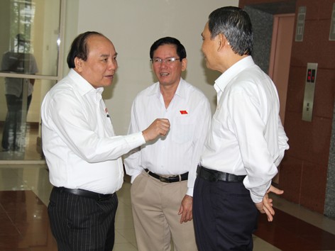 Thất thu lớn vẫn rình rang, lãng phí! Thất thu lớn vẫn rình rang, lãng phí!