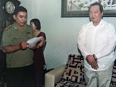 Phá vụ lừa đảo 'kho tiền cổ' hàng trăm tỷ USD Phá vụ lừa đảo 'kho tiền cổ' hàng trăm tỷ USD