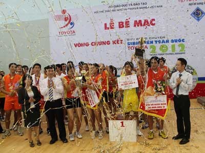 Hai chức vô địch về tay miền Bắc Hai chức vô địch về tay miền Bắc