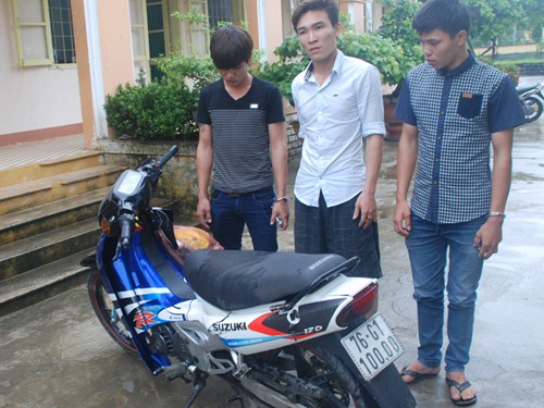 Đâm CSGT bị thương rồi 'đại náo' bệnh viện Đâm CSGT bị thương rồi 'đại náo' bệnh viện