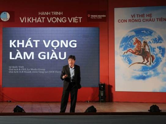 Hãy làm giàu cho chính mình Anh Lê Quốc Vinh chia sẻ tại diễn đàn