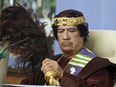 Vệ sĩ đồng trinh tiết lộ chuyện hậu cung Gaddafi Vệ sĩ đồng trinh tiết lộ chuyện hậu cung Gaddafi