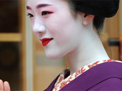 Ngắm các nữ sinh geisha Nhật xuống phố Ngắm các nữ sinh geisha Nhật xuống phố