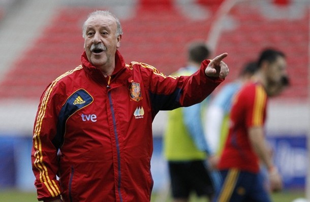 Tây Ban Nha thưởng 'nóng' cho HLV Del Bosque Tây Ban Nha thưởng 'nóng' cho HLV Del Bosque